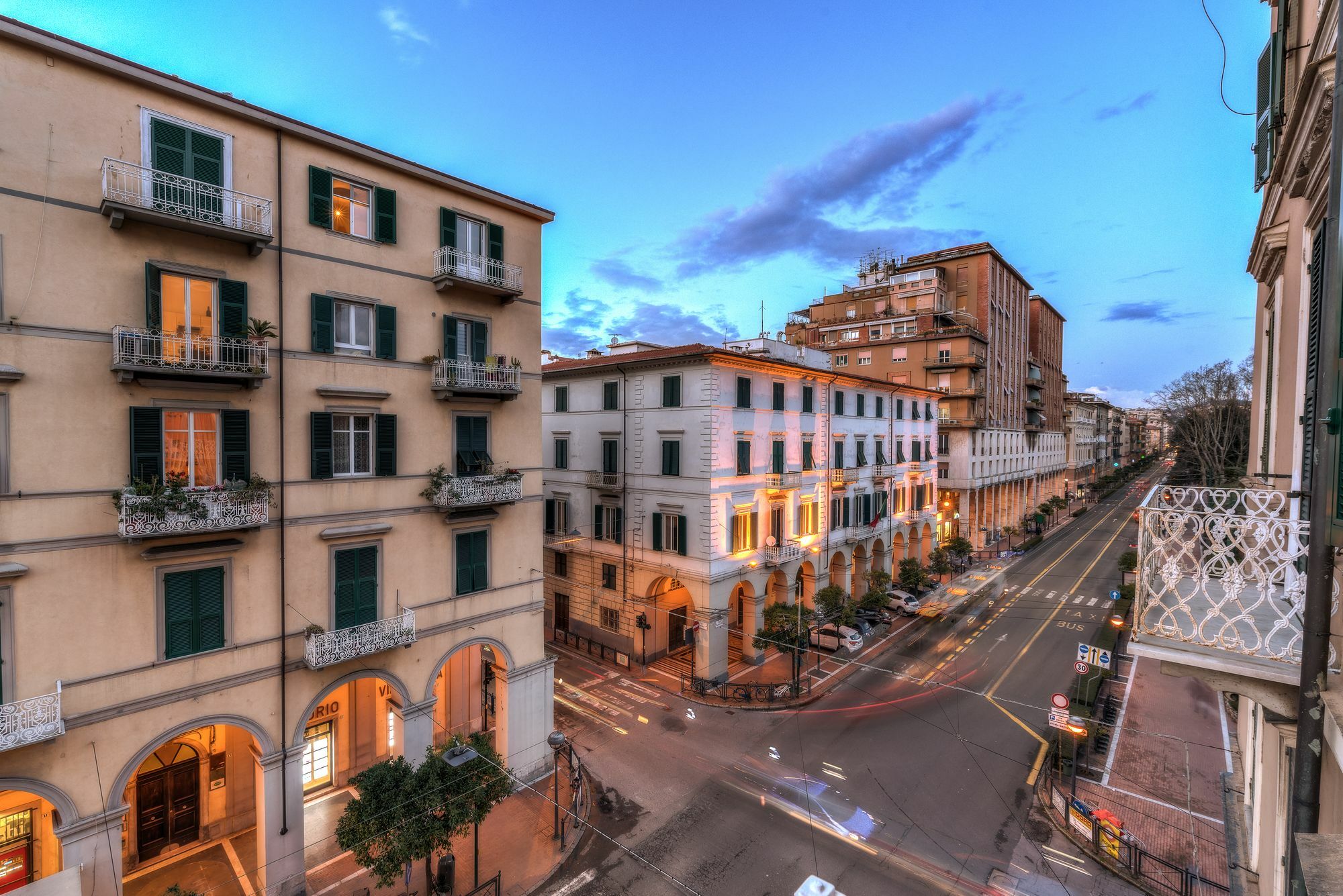 La Spezia By The First - Luxury Rooms & Suites Εξωτερικό φωτογραφία